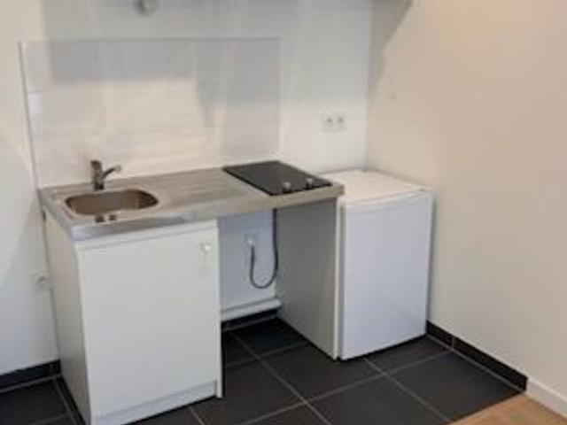 Location appartement, m² T 1 à Meudon, 900 €