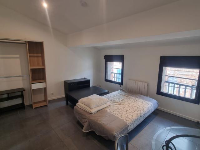 Location appartement, m² T 1 à Montauban, 455 €