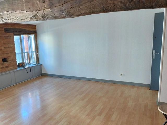 Location appartement, m² T 1 à Montauban, 490 €