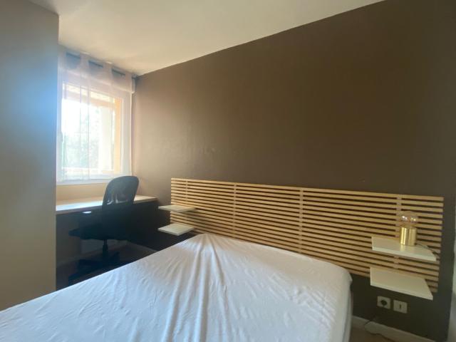 Location appartement, m² T 1 à Montauban, 550 €