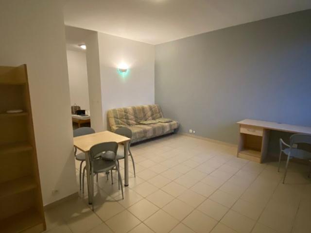 Location appartement, m² T 1 à Montpellier, 684 €