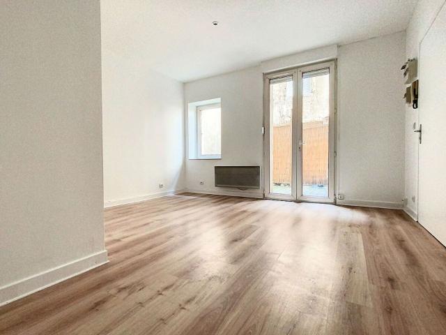 Location appartement, m² T 1 à Nancy, 350 €