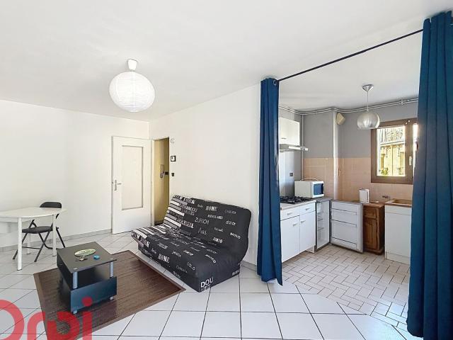 Location appartement, m² T 1 à Nancy, 450 €