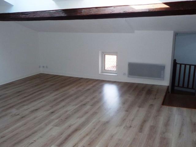 Location appartement, m² T 1 à Nancy, 499 €