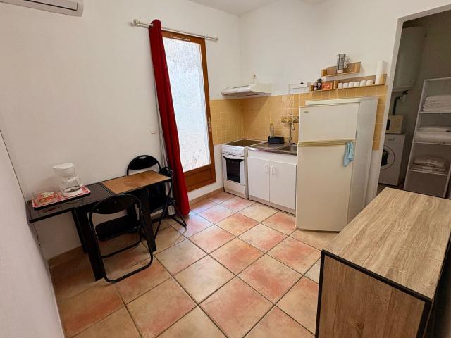 Location appartement, m² T 1 à Narbonne, 490 €