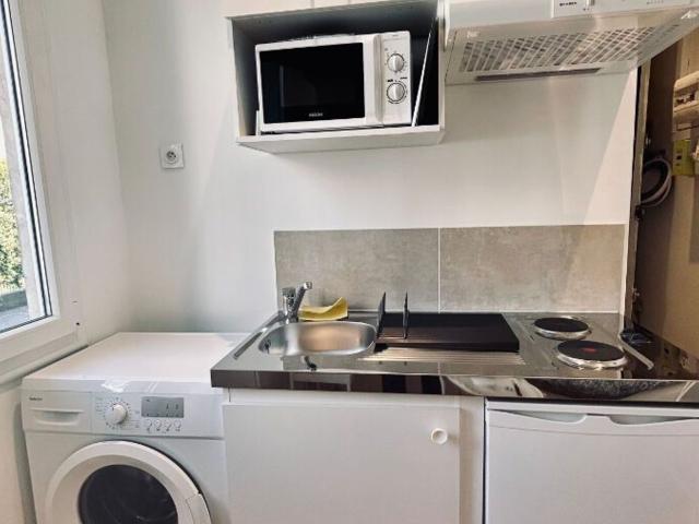 Location appartement, m² T 1 à Nice, 690 €
