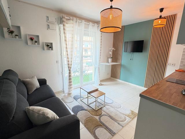 Location appartement, m² T 1 à Nice, 720 €