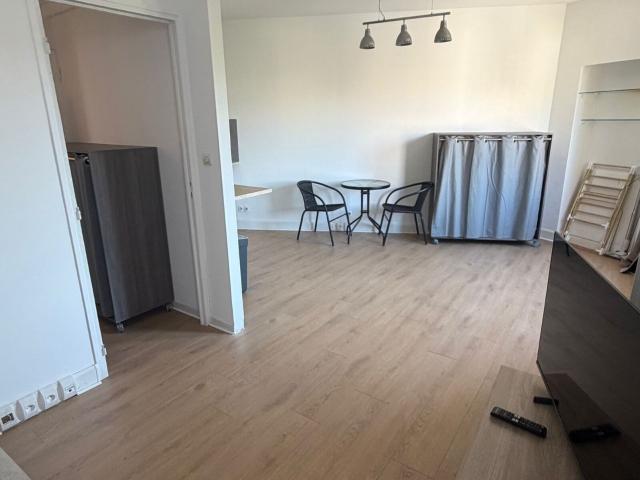 Location appartement, m² T 1 à Nice, 995 €