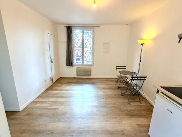 Location appartement, m² T 1 à Noisy le Sec, 665 €