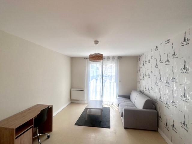 Location appartement, m² T 1 à Notre Dame de Sanilhac, 480 €