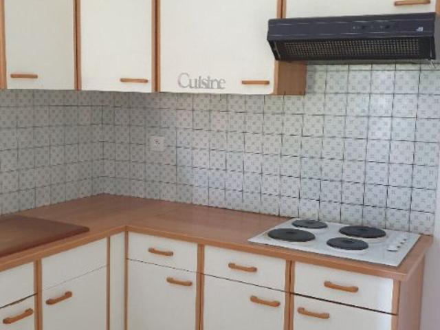 Location appartement, m² T 1 à Oraison, 540 €