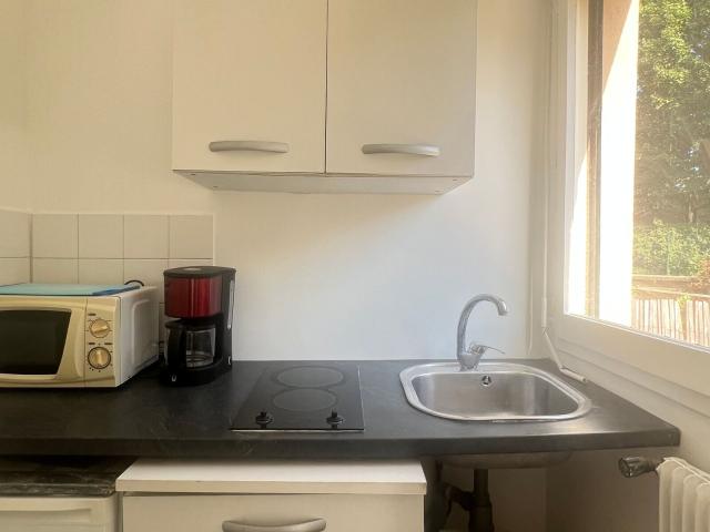 Location appartement, m² T 1 à Antony, 744 €