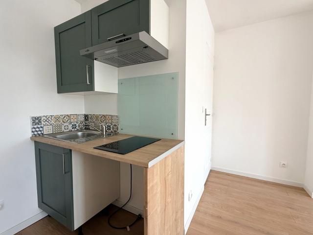 Location appartement, m² T 1 à Armentières, 450 €