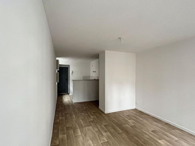 Location appartement, m² T 1 à Bayonne, 463 €