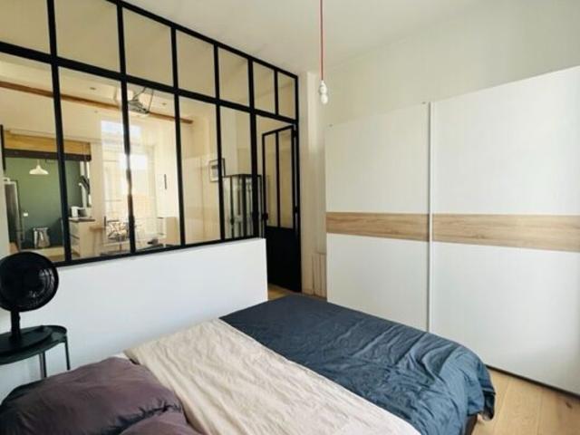 Location appartement, m² T 1 à Bordeaux, 1 028 €