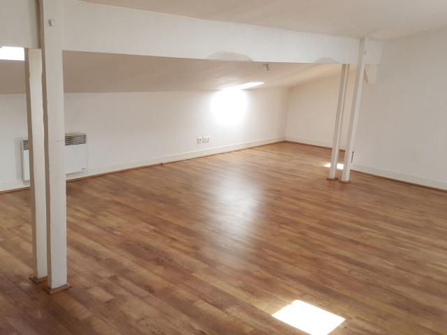 Location appartement, m² T 1 à Bordeaux, 550 €