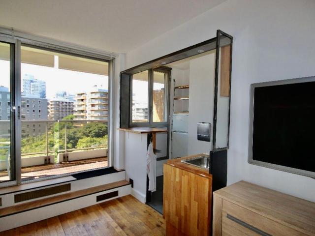 Location appartement, m² T 1 à Boulogne Billancourt, 940 €