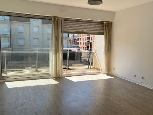 Location appartement, m² T 1 à Cucq, 550 €
