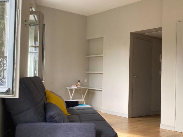 Location appartement, m² T 1 à Caluire et Cuire, 622 €