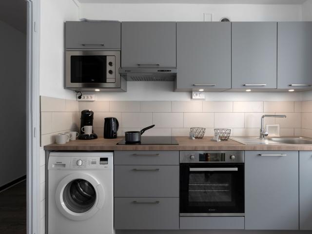 Location appartement, m² T 1 à Chambéry, 390 €