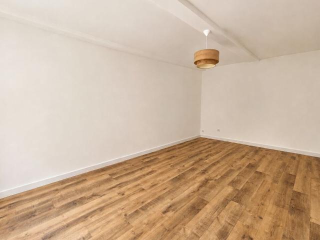 Location appartement, m² T 1 à Chambourcy, 750 €