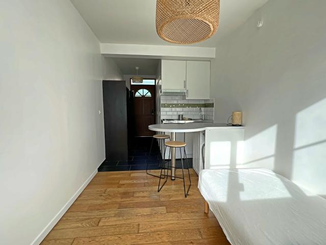 Location appartement, m² T 1 à Gif sur Yvette, 660 €