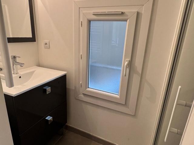 Location appartement, m² T 1 à Grenoble, 517 €