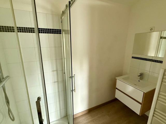 Location appartement, m² T 1 à Houplines, 450 €