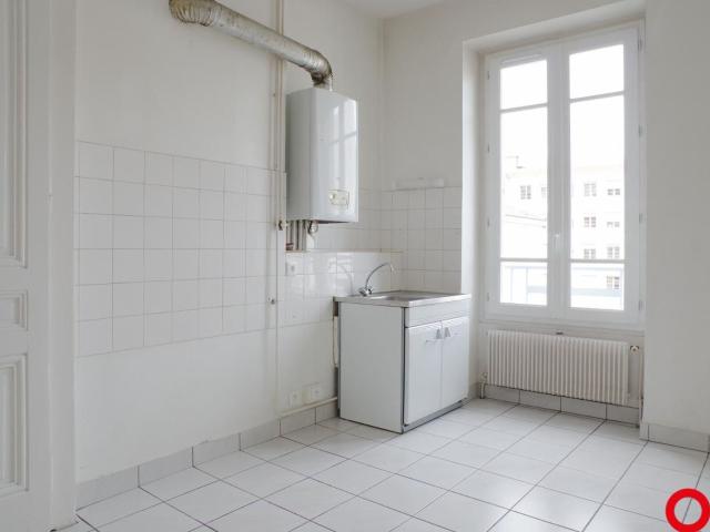 Location appartement, m² T 1 à Lyon 3, 625 €