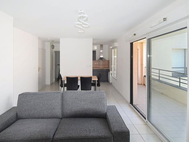 Location appartement, m² T 1 à Lyon 3, 991 €