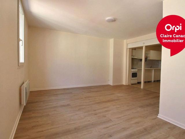 Location appartement, m² T 1 à Lavaur, 395 €