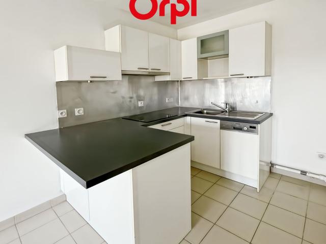 Location appartement, m² T 1 à Paray Vieille Poste, 850 €