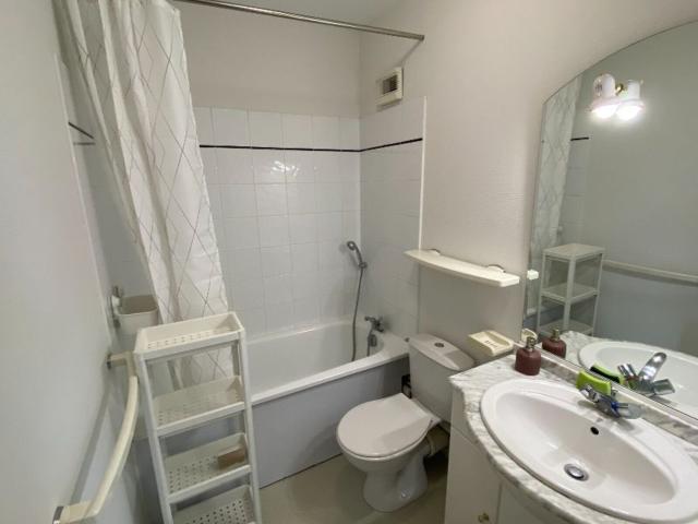 Location appartement, m² T 1 à Pessac, 479 €