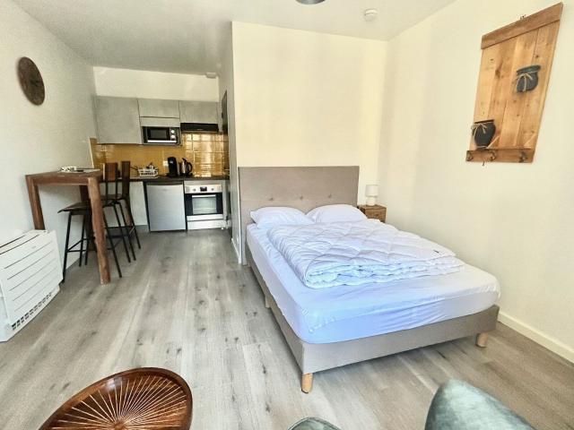 Location appartement, m² T 1 à Périgueux, 403 €