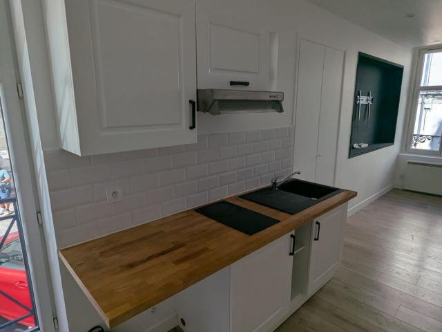 Location appartement, m² T 1 à Poitiers, 430 €