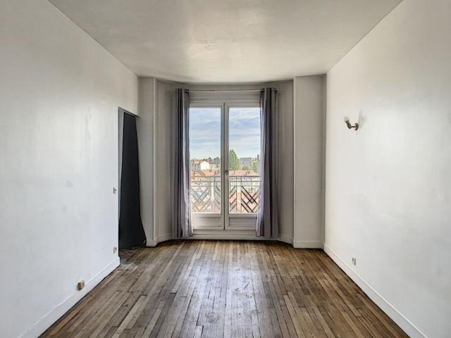 Location appartement, m² T 1 à Saint Maur des Fossés, 621 €