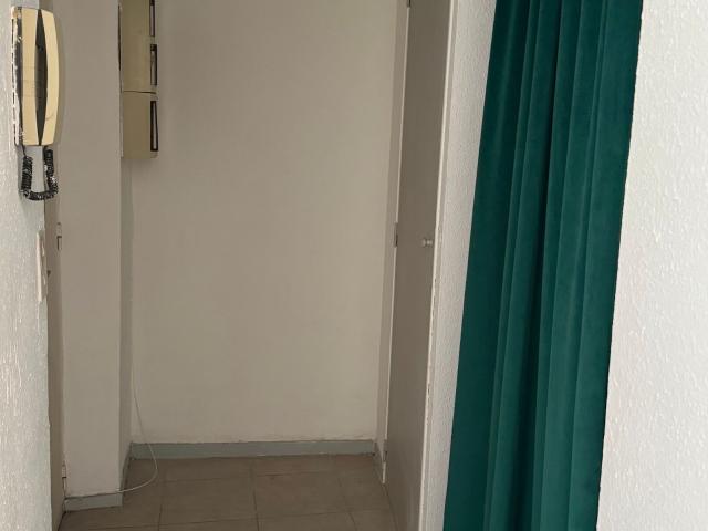 Location appartement, m² T 1 à Saint Ambroix, 360 €