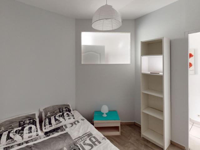Location appartement, m² T 1 à Saint Étienne, 395 €
