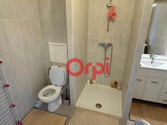 Location appartement, m² T 1 à Saint Julien en Genevois, 850 €