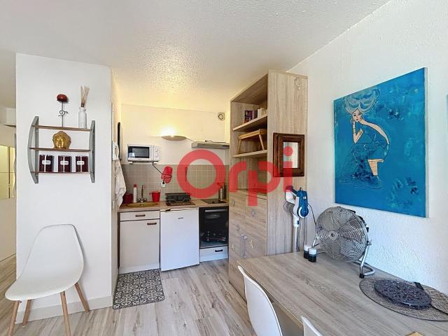 Location appartement, m² T 1 à Sainte Maxime, 650 €