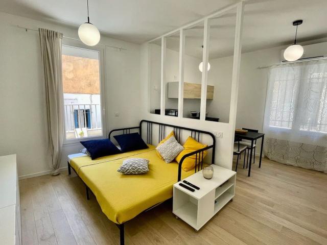 Location appartement, m² T 1 à Sète, 626 €
