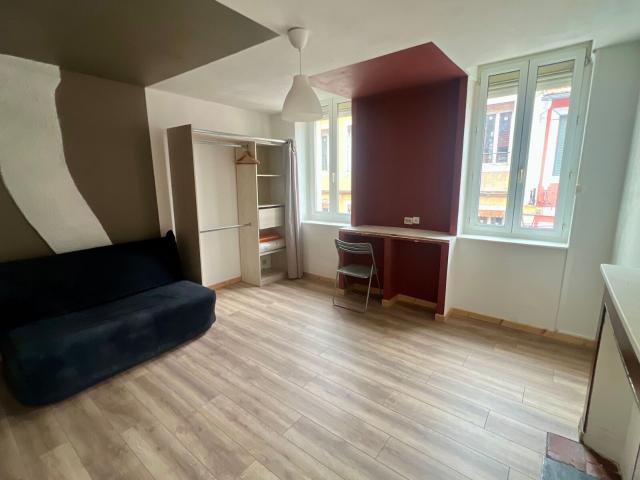 Location appartement, m² T 1 à Tarbes, 460 €
