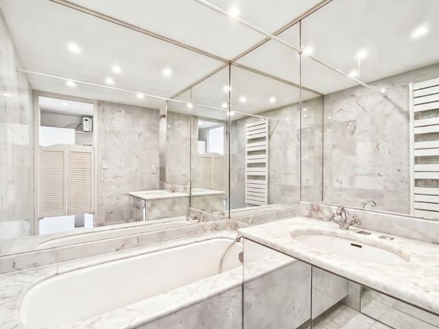 Location appartement, m² T 1 à Toulouse, 890 €