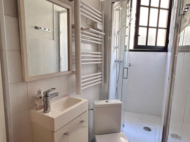Location appartement, m² T 1 à Vence, 450 €