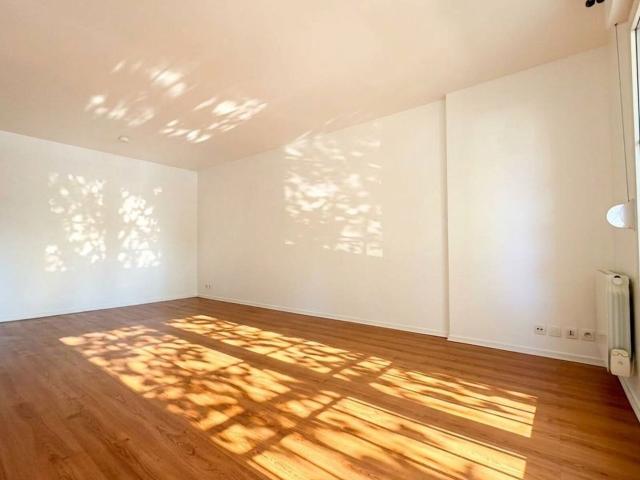 Location appartement, m² T 1 à Villiers sur Marne, 675 €