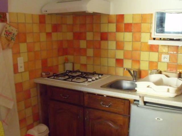 Location appartement, m² T 1 à Vinon sur Verdon, 310 €