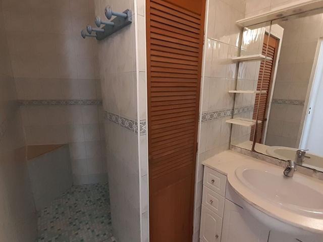 Location appartement, m² T 2 à Marseillan, 650 €