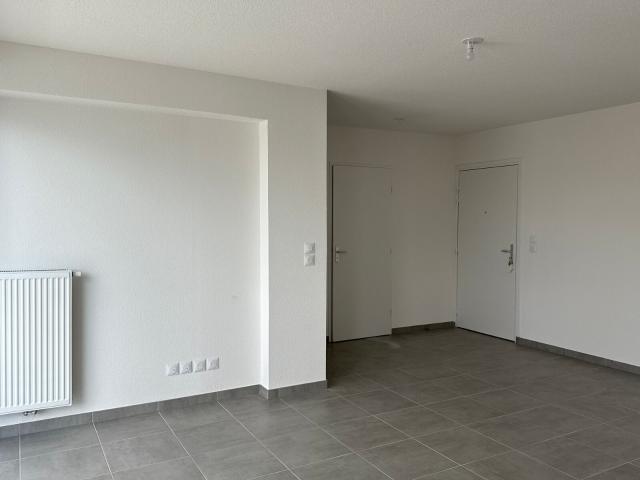 Location appartement, m² T 2 à Marseille 14, 770 €