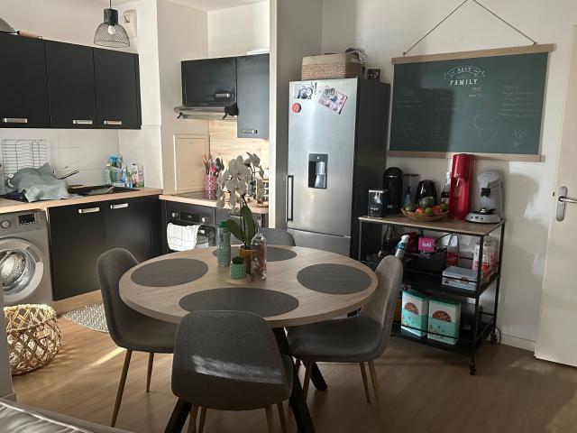 Location appartement, m² T 2 à Meaux, 865 €