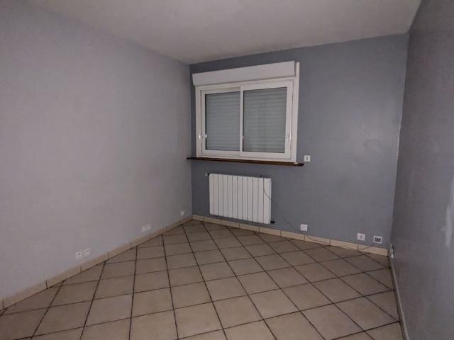 Location appartement, m² T 2 à Meaux, 940 €